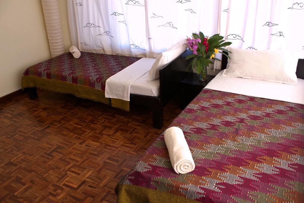 Dondrub Guest House Kathmandu Luaran gambar